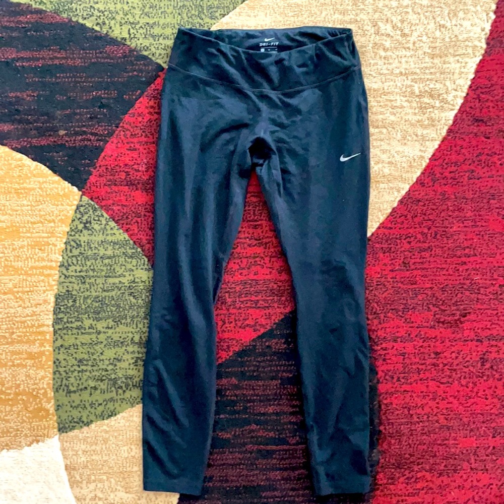 Nike Dri- fit leggings. Size medium